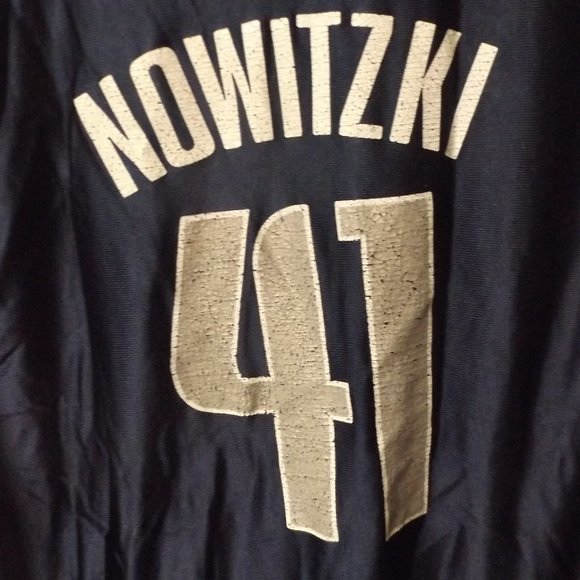 NBA, MEN'S XL, DALLAS MAVERICK'S DIRK NOWITZSKI 41 BASKETBALL JERSEY - Picture 3 of 3